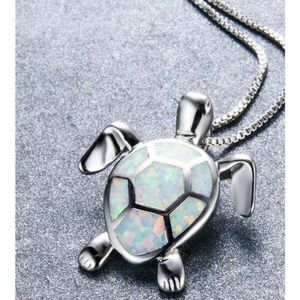 PRETTY WHITE OPAL ON SILVER TURTLE NECKLACE